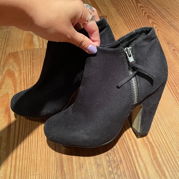 Black Ankle Bootie - Picture 1 of 3